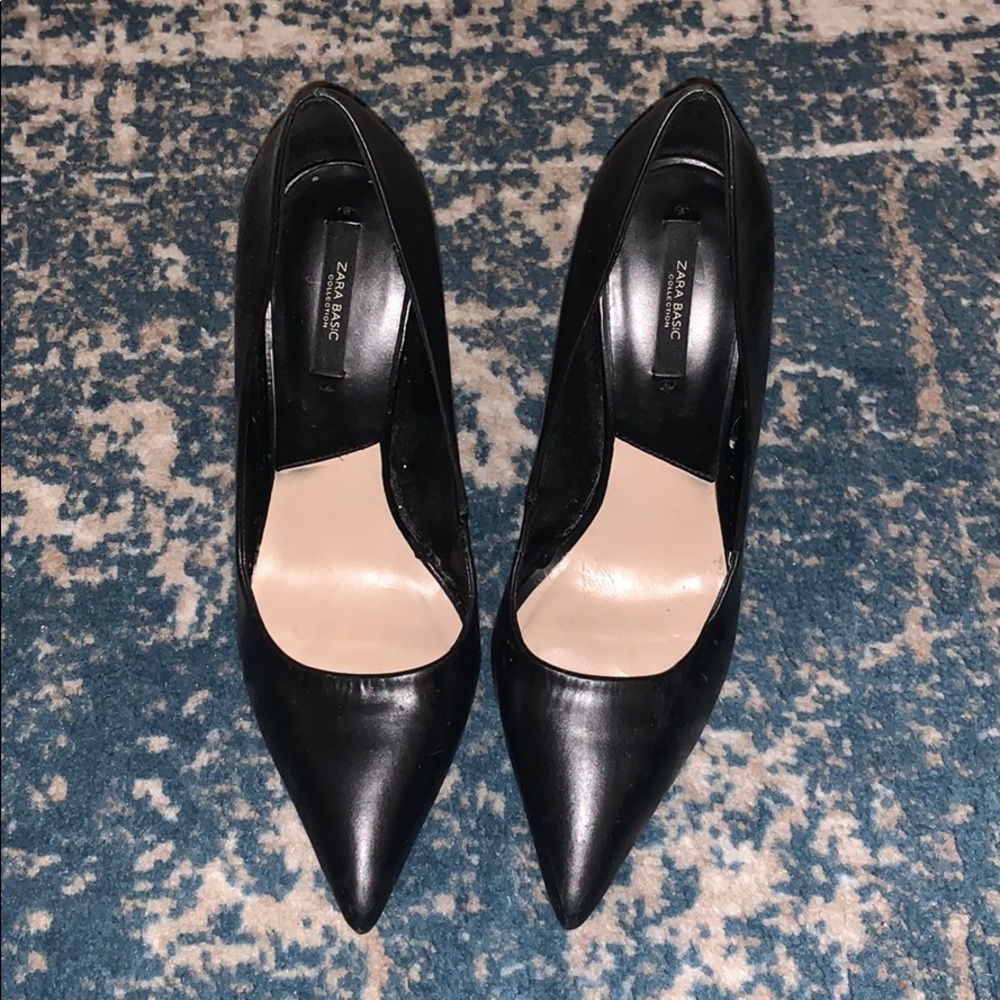 •ZARA BLACK PUMPS•